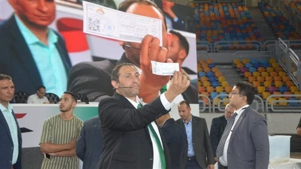 ضمن برنامج مسكن.. استكمال فعاليات قرعة تخصيص الأراضي السكنية بمدينة الساداتقال المهندس شريف الشربيني، وزير الإسكان والمرافق والمجتمعات العمرانية، إنه تم استكمال عقد فعاليات القرعة 