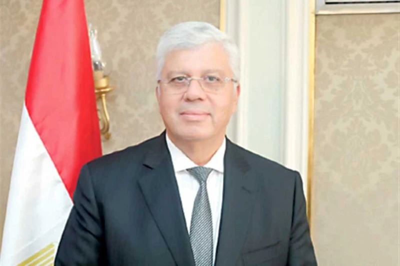 وزير التعليم العالي ومدير مكتبة الإسكندرية يشهدان افتتاح سفارة المعرفة بجامعة العلمين الدولية شارك الدكتور أيمن عاشور وزير التعليم العالي والبحث