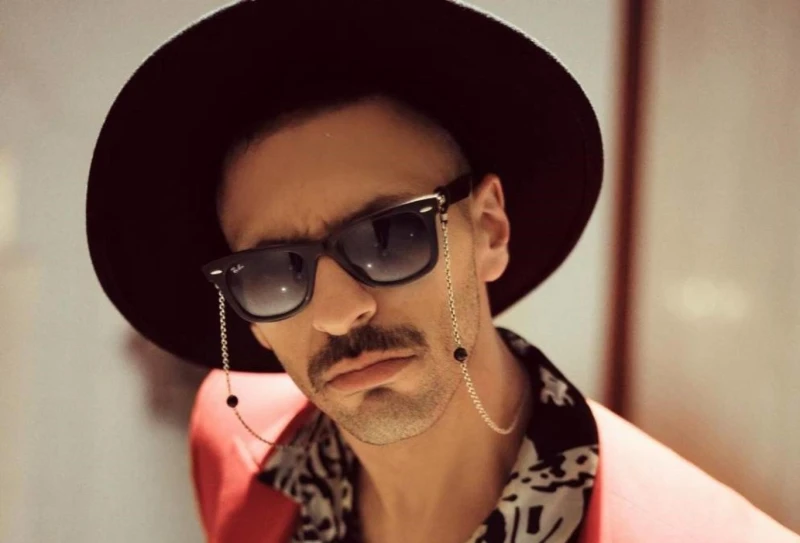 29 أغسطس.. حسن أبو الروس يستعد لحفله في الساحل الشمالي صورةيستعد الفنان حسن أبو الروس، لإحياء حفل غنائي بإحدى الساحات العامة في الساحل الشمالي، غدا الخميس الموافق ل 29 أغسطس، ويقدم