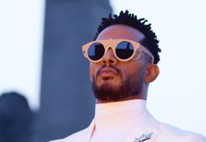 محمد رمضان مش فاضي للانتقادات اقرأ التفاصيل يواجه الفنان المصري، محمد رمضان، منذ عدة أيام، حملة انتقادات واسعة عبر مواقع التواصل الاجتماعي، بسبب