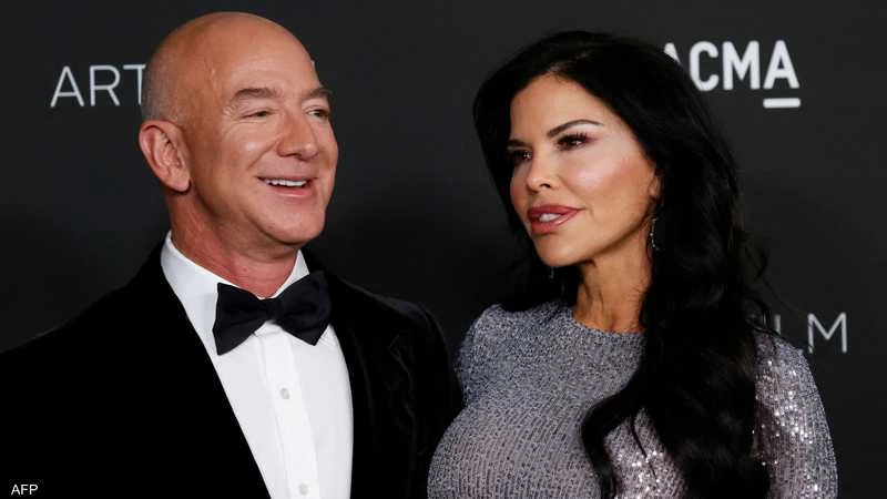 كيف تخلى جيف بيزوس عن حياة البساطة بعد الطلاق؟ أخبار منوعة وطرائف شاهد المقال التالي من صحافة الأفاق عربيةية عن كيف تخلى جيف بيزوس عن حياة البساطة