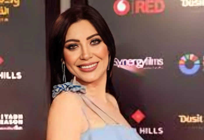 منى ممدوح: عادل إمام سبب دخولي الوسط الفني كشفت الفنانة منى ممدوح، الشهيرة شهد مراجيح، عن اسم الفنان الذي وقف بجانبها، ومنحها فرصة التمثيل، بعدما