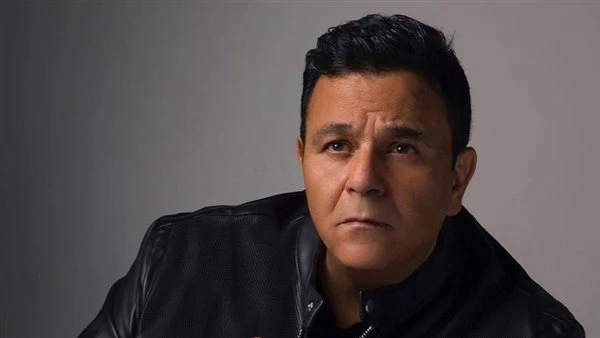 محمد فؤاد يناشد بالقبض على سيدة تدعى قرابتها له تعرف على التالي محمد فؤاد يناشد بالقبض على سيدة تدعى قرابتها له، أصدر الفنان محمد فؤاد بيانا على