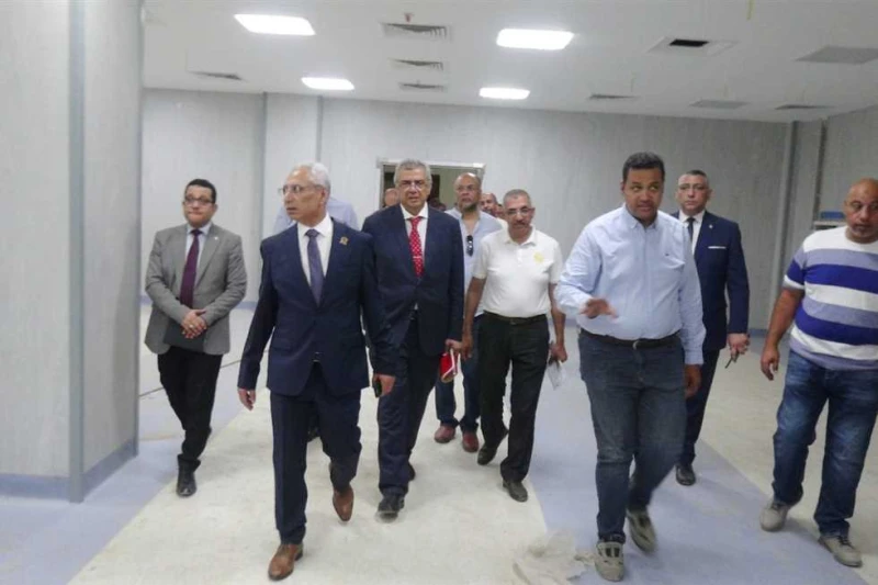 رئيس جامعة المنيا: التعاقد على شراء تجهيزات طبية بقيمة 140 مليون جنيه قال الدكتور عصام فرحات رئيس جامعة المنيا إنه في إطار الدعم المستمر لمستشفيات جامعه المنيا؛ للارتقاء بالخدمات ا