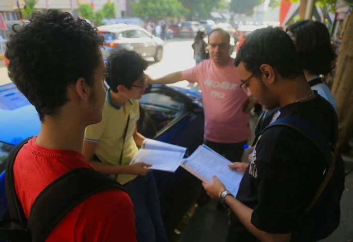 وصول أوراق أسئلة امتحان الثانوية العامة الدور الثاني إلى اللجان تتابع وزارة التربية والتعليم والتعليم الفني، نقل صناديق أوراق أسئلة امتحان اللغة