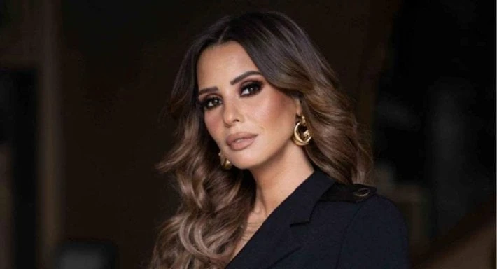 ليلى.. إيمان العاصي تروج ل شخصيتها في مسلسل برغم القانون صورةشاركت الفنانة إيمان العاصي، صورة جديدة ل شخصيتها في مسلسل برغم القانون المقرر عرضه خلال