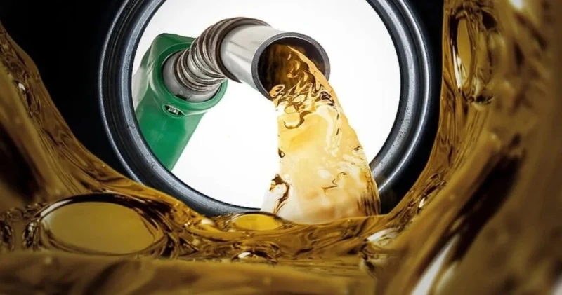 بتاريخ الخميس 22 أغسطس 2024تستمر التقلبات في أسعار الوقود في تركيا نتيجة انخفاض أسعار النفط الخام العالمية وتذبذب أسعار صرف العملات المحلية. وقد تأثرت أسعار البنزين والديزل بشكل مب