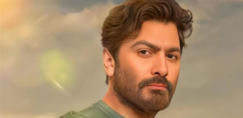 فنون ومشاهير: تعليق ساخر من تامر حسني على معجب يشبهه: كنت فاكر إن أنا اللي على المسرح (صورة) شاهد المقال التالي من صحافة لبنان عن تعليق ساخر من تامر حسني على معجب يشبهه كنت فاكر إن