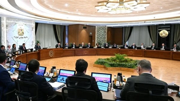 مد أجل المهلة الممنوحة لتأجيل الرفع على الجفاف للفنادق العائمة ببحيرة ناصروافق مجلس الوزراء على مد أجل المهلة الممنوحة لتأجيل الرفع على الجفاف