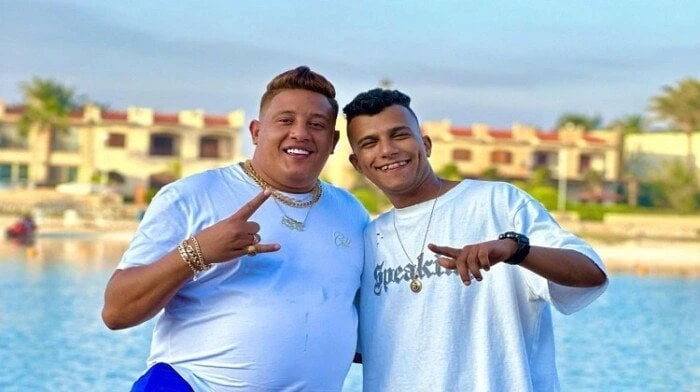 ربنا معاك يا صاحبي.. حمو بيكا يدعم عصام صاصا بعد القبض عليه في الإماراتحرص مطرب المهرجانات حمو بيكا، على دعم صديقه عصام صاصا على إثر قضيته الشهيرة