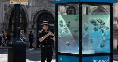 أسماك البيرانا المفترسة ووحيد القرن أحدث أعمال بانكسي فى لندن خلال أسبوع المرأة والمنوعات شاهد المقال التالي من صحافة مصر عن أسماك البيرانا المفترسة