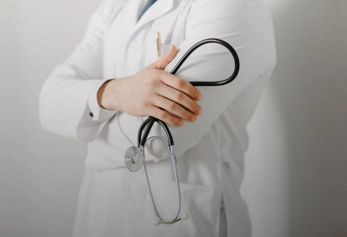 لخريجي كليات الطب الأجنبية 3 شروط للقيد بنقابة الأطباء المصريين بالتزامن مع انطلاق المرحلة الأولى من تنسيق الجامعات 2024، تعلن نقابة الأطباء عن عدد