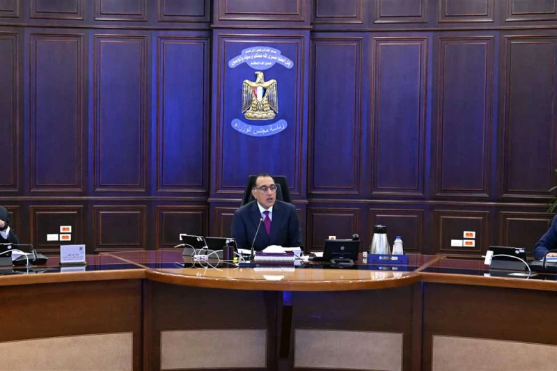 رئيس الوزراء يلتقي وزير الاستثمار السعودي: نجحنا في حل 70 من مشكلات مستثمري المملكة عقد الدكتور مصطفى مدبولي، رئيس مجلس الوزراء، اليوم الخميس، بمقر الحكومة بمدينة العلمين الجديدة، 