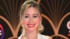 فنون: منة شلبي تكشف عن مواصفات فتى أحلامها فنون، منة شلبي تكشف عن مواصفات فتى أحلامها،وكالات السوسنةكشفت الفنانة المصرية منة شلبي عن مواصفات فتى