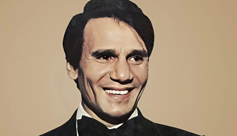 داخل منزله... أسرة عبدالحليم حافظ تعرض مقتنياته للجمهور مجاناقررت أسرة العندليب عبدالحليم حافظ تحضير مفاجأة للجمهور، حيث سيتم فتح منزله في منطقة