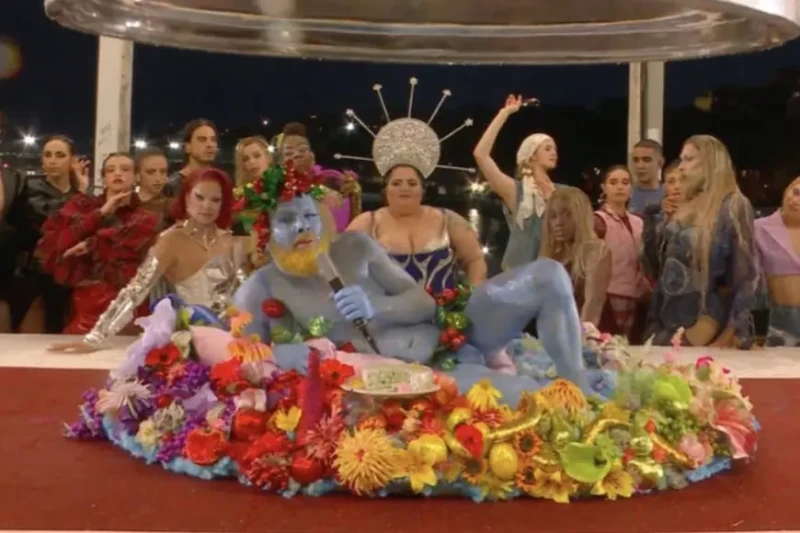 خطيب جامع القرويين بفاس بالمغرب: الإساءة للمسيح تسببت في الاستياء والغيظسلام! يبدو أنك نسيت كتابة أي محتوى في طلبك. هل تحتاج مساعدة بشيء معين؟ دعني أساعدك.قال الدكتور إدريس الفاسي 