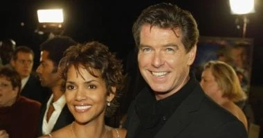 هالي بيري: بيرس بروسنان أعاد إيمانى بالرجال من جديد تعرف على التالي هالي بيري: بيرس بروسنان أعاد إيمانى بالرجال من جديد، أكدت النجمة العالمية هالي