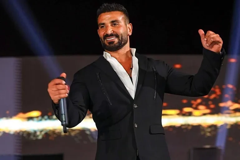 من هو احمد سعد ويكيبيديا السيرة الذاتيةاحمد سعد من هو؟ ذلك الفنان المصري الذي حقق شهرة واسعة خالل السنوات الأخيرة. حيث تصدر هذا الفنان الترند الآن