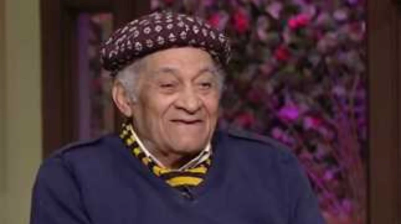 ابن الفنان صالح العويل: والدي يحتاج لدخول العناية مركزة كشف هشام، ابن الفنان صالح العويل، تفاصيل الحالة الصحية لوالده بعد تعرضه لجلطة في المخ، نقل