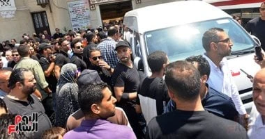 تشييع جثمان والدة الداعية مصطفي حسني بحضور عمرو الفقى والحبيب علي الجفرى تعرف على التالي تشييع جثمان والدة الداعية مصطفي حسني بحضور عمرو الفقى