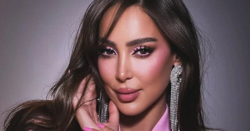 بسمة يوسيل تستمتع بإجازتها في سويسرا مع أبنائها تعرف على التالي بسمة يوسيل تستمتع بإجازتها في سويسرا مع أبنائها، شاركت الفنانة المغربية بسمة بوسيل،