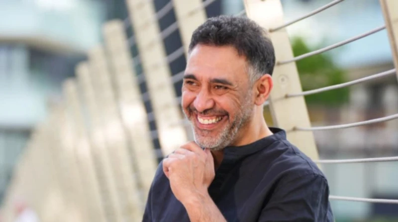 عمرو مصطفى: أغنية شيرين لحنها مسروق مني كشف الملحن عمرو مصطفى عن أن إحدى أغنيات المطربة شبرين عبد الوهاب لحنها مسروق منه، ووصف ملحنها بأنه كلب كنت