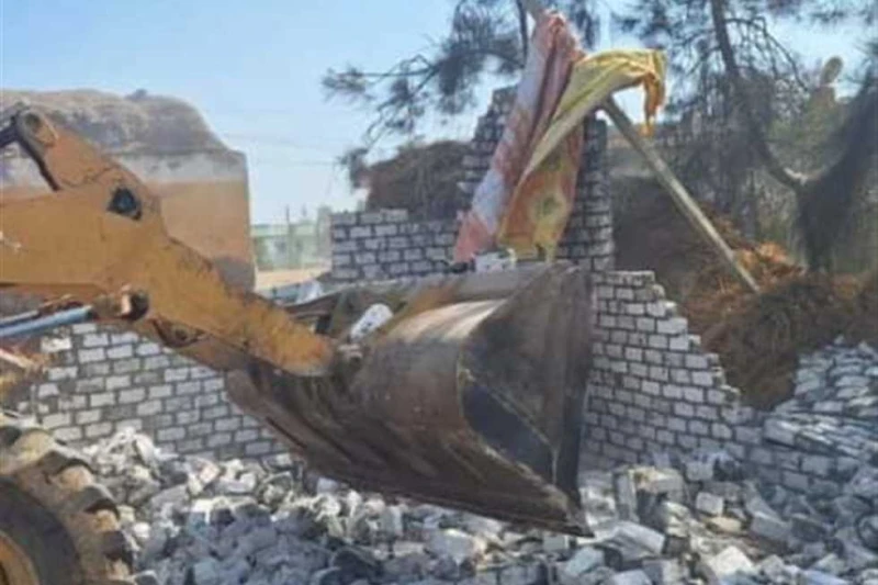 إزالة 232 حالة تعدي على أراضي الدولة خلال حملات الموجة ال23 في الشرقية أعلن المهندس حازم الأشموني محافظ الشرقية، إنتهاء تنفيذ المرحلة الثانية من