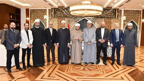 وزير الأوقاف : شيخ الأزهر الشريف أستاذنا ورمزنا جميعا أمام العالمهنأ الدكتور أسامة الأزهري وزير الأوقاف الدكتور نظير محمد عياد مفتي الجمهورية على ثقة