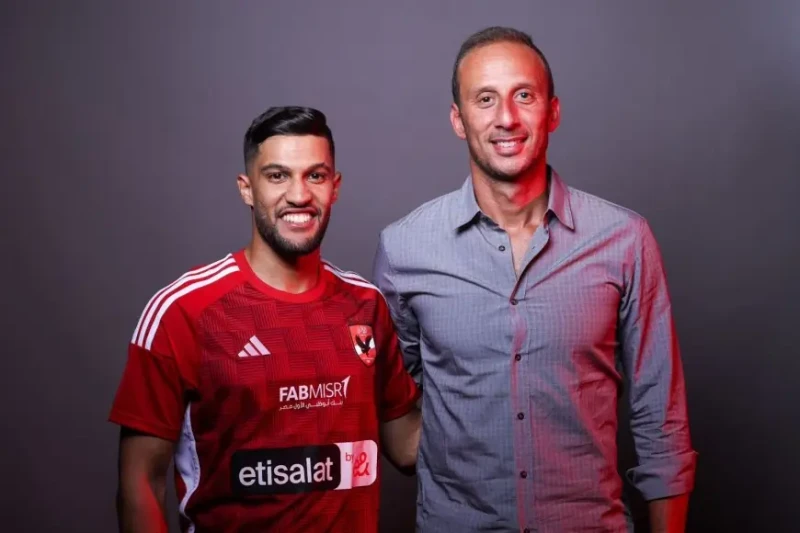 رسميا.. الأهلي يتعاقد مع المغربي يحيى عطية اللهأعلن أمير توفيق، المدير التنفيذي لنادي الأهلي لكرة القدم، عن توقيع النادي عقدا لموسم واحد مع اللاعب