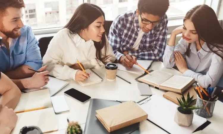 ضع هذا في اعتبارك عند اختيار الكلية المناسبة.. نصائح لجميع الطلاب منوعات شاهد المقال التالي من صحافة مصر عن ضع هذا في اعتبارك عند اختيار الكلية