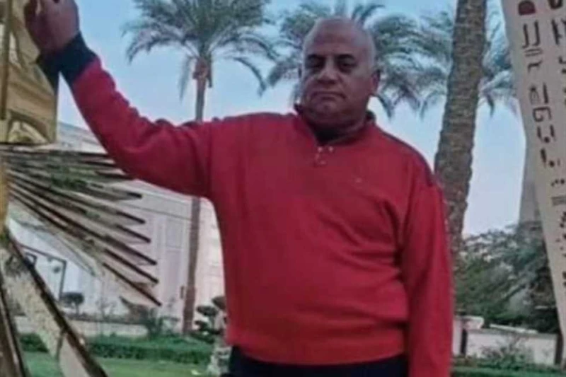 محافظ الوادي الجديد ينعى ضحايا حادث الطريق الصحراوي نعى اللواء محمد الزملوط، محافظ الوادي الجديد، شخصين لقيا مصرعهما في حادث تصادم سيارة، تابعة