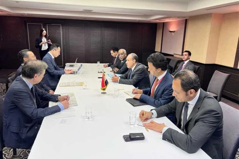 وزير الخارجية يلتقي المدير التنفيذي لمنظمة التجارة الخارجية اليابانية التقي الدكتور بدر عبدالعاطي وزير الخارجية والهجرة وشؤون المصريين في الخارج، في