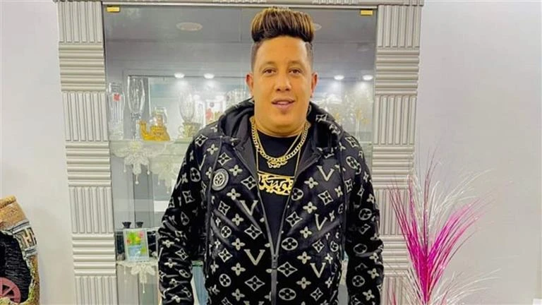 حمو بيكا يوجه رسالة ل عصام صاصا بعد الحكم بحبسه: ربنا يفكها عليك تعرف على التالي حمو بيكا يوجه رسالة ل عصام صاصا بعد الحكم بحبسه: ربنا يفكها عليك، 09