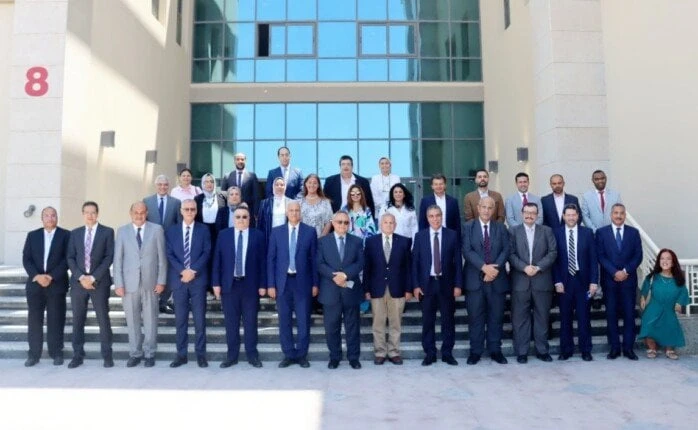 وزير التعليم العالي يشهد افتتاح سفارة المعرفة بجامعة العلمين الدوليةشارك الدكتور أيمن عاشور وزير التعليم العالي والبحث العلمي، بكلمة عبر تقنية