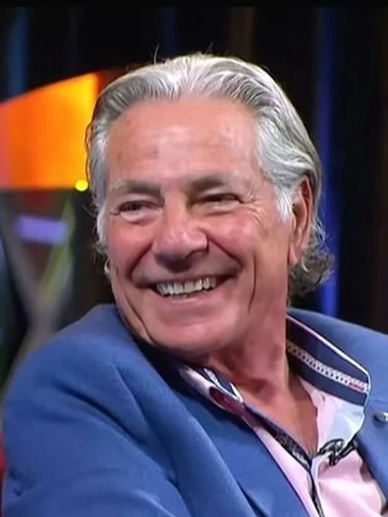 مصطفي فهمي أجري عملية في المخ وعاد الي منزله تحت العلاجتعرض الممثل المصري مصطفى فهمي لأزمة صحية، وخضع لعملية جراحية في المخ بأحد مستشفيات الشيخ زايد.وغادر مصطفى فهمي غادر أحد مستشف