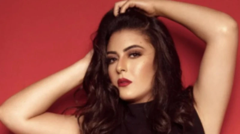 نهى عابدين: لست ممثلة إغراء وأرفض تصنيفي رفضت الفنانة نهى عابدين، تصنيف أدوارها تحت مسمى أدوار الإغراء قائلة: أنا لا أحب التصنيفات، أنا ممثلة، وهناك