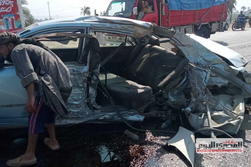 إصابة 6 أشخاص إثر تصادم ميكروباص بملاكي على الطريق بأسيوط أصيب 6 أشخاص، اليوم السبت، إثر تصادم سيارتين ميكروباص وملاكى، بسبب السرعة الزائدة على