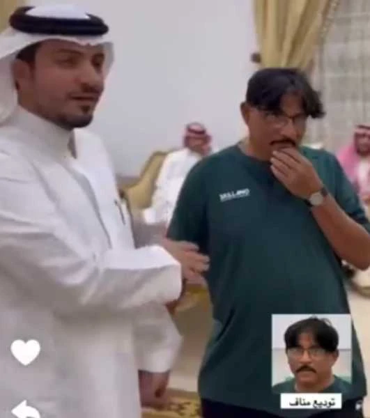 ..بالدموع والتبرعات.. شاهد كيف ودع سعوديون عامل هندي في نجران فيديو..تفاصيل تتابع الان تفاصيل ما ورد عن بالدموع والتبرعات.. شاهد كيف ودع سعوديون عامل هندي في نجران فيديو، نشر مساعد