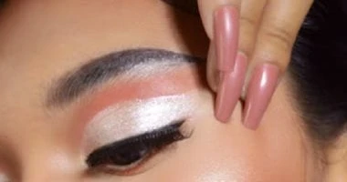 5 خطوات لإطلالة مشرقة وجذابة بمكياج هادئ نهارى المرأة والمنوعات المرأة والمنوعات، 5 خطوات لإطلالة مشرقة وجذابة بمكياج هادئ نهارى،تحب الكثيرات من