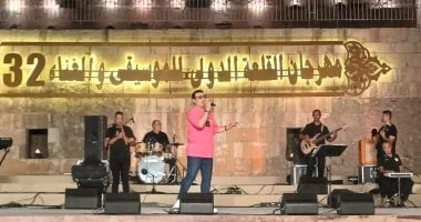 حفل كامل العدد.. إيهاب توفيق يتألق فى مهرجان القلعة تعرف على التالي حفل كامل العدد.. إيهاب توفيق يتألق فى مهرجان القلعة، أحيا النجم ايهاب توفيق واحدة