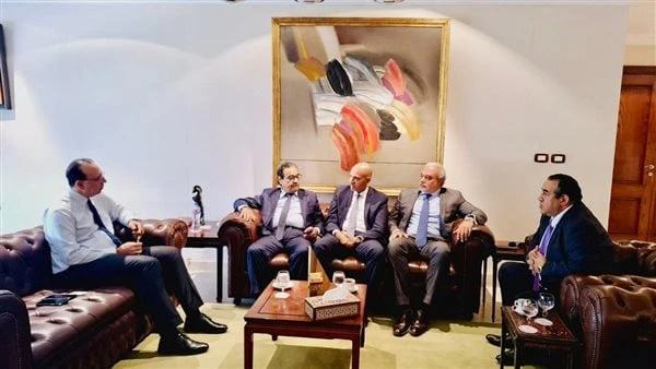 رئيس هيئة المعارض يلتقي رئيس اتحاد الناشرين المصريين لبحث المشاركة بمعرض الصين الدوليالتقى اللواء شريف الماوردي رئيس مجلس إدارة الهيئة المصرية العامة