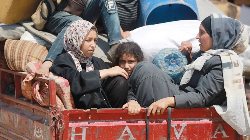 100 ألف نزحوا من دير البلح خلال يومين _اخر الاضافات شاهد المقال التالي من صحافة الإمارات عن 100 ألف نزحوا من دير البلح خلال يومين، غزة الاتحاد أعلنت