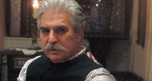 عباس النوري يرد على منتقدي مسلسله الجديد تعرف على التالي عباس النوري يرد على منتقدي مسلسله الجديد، متابعة بتجرد بعد الضجة والإنتقادات التي رافقت احدث