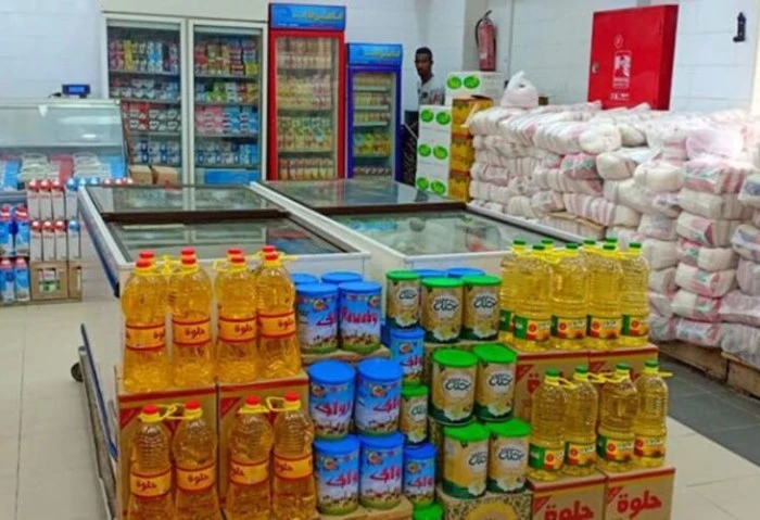 ل64 مليون مواطن، صرف مقررات التموين لشهر سبتمبر بدء من الثلاثاء تستعد وزارة التموين والتجارة الداخلية، لبدء صرف مقررات السلع لشهر سبتمبر المقبل، بدء