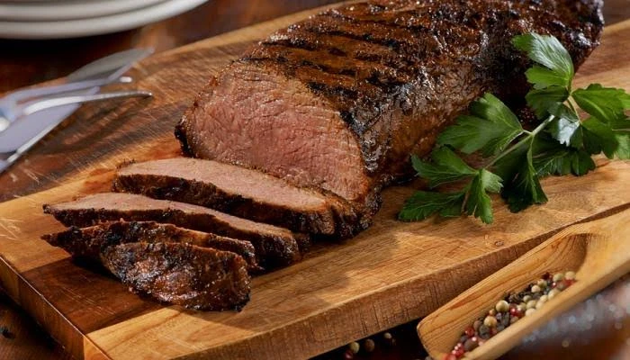 طريقة عمل عرق التربيانكو بطريقة سهلةعرق التربيانكو هو أحد أشهى وأشهر الأطباق التي تحضر في المناسبات الخاصة والأعياد. يعرف أيضا باسم عرق اللحم المحمر ويعتبر وجبة رئيسية فاخرة يمكن ت