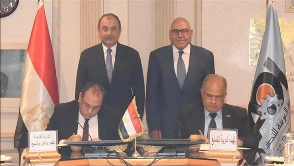 توقيع بروتوكولات تعاون بين قطاع الأعمال والعربية للتصنيع لدعم وتعميق التصنيع المحليشهد المهندس محمد شيمي وزير قطاع الأعمال العام، واللواء أ.ح مهندس