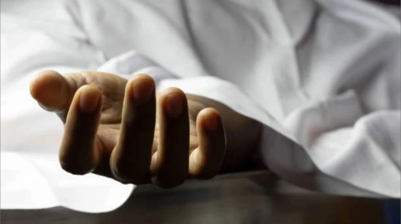 متى يصرخ القلب وكيف نسمعه؟.. استشاري يجيب لاعب مشهور، يسقط أثناء مباراة، ثلاثيني آخر ينهار قلبه أثناء حفل زفافه.. نموذجان لحالات متفرقة من الموت المفاجئ، تكررت خلال الفترة الأخيرة،