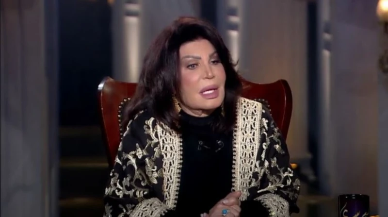 نجوى فؤاد: نزار الفارس مش من بقية أهلي عشان يصرف علي اثار البرومو التشويقي لحلقة الفنانة نجوى فؤاد ببرنامج تابوو، الذي يقدمه الإعلامي العراقي نزار الفارس، جدلا واسعا عبر وسائل التو