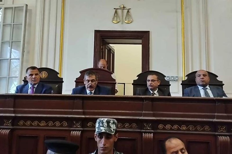 المؤبد والسجن 5 سنوات ل 3 متهمين باستعراض القوة في أحداث سيدي براني قضت محكمة جنايات الإسكندرية اليوم الاثنين، بعقوبة السجن المؤبد لكل من ع.س.ح عما أسند إليه ووضعه تحت مراقبة الشرط