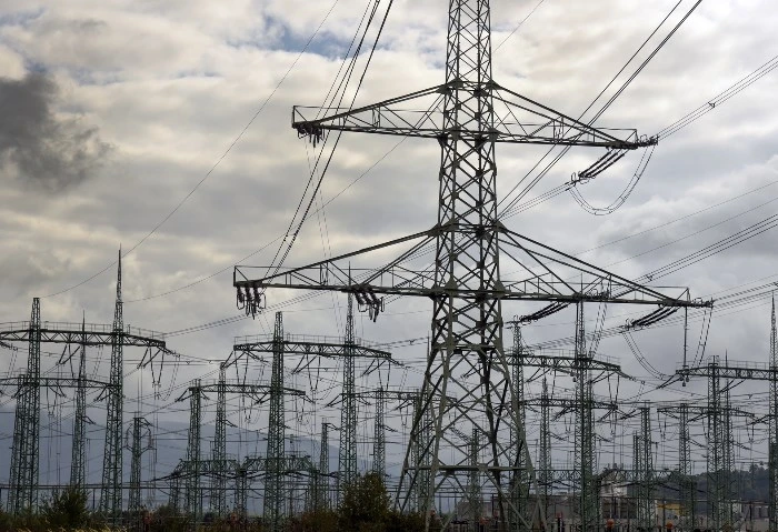 خلي بالك، طريقة جديدة لكشف أماكن سرقة الكهرباء والقبض على المخالفين كشف المستشار محمد الحمصاني، المتحدث الرسمي لمجلس الوزراء، عن تفاصيل جديدة بشأن